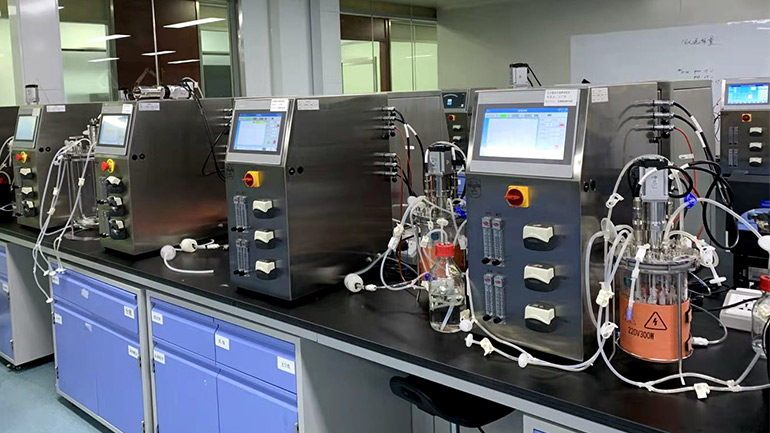 生物制藥企業(yè)使用細胞生物反應器